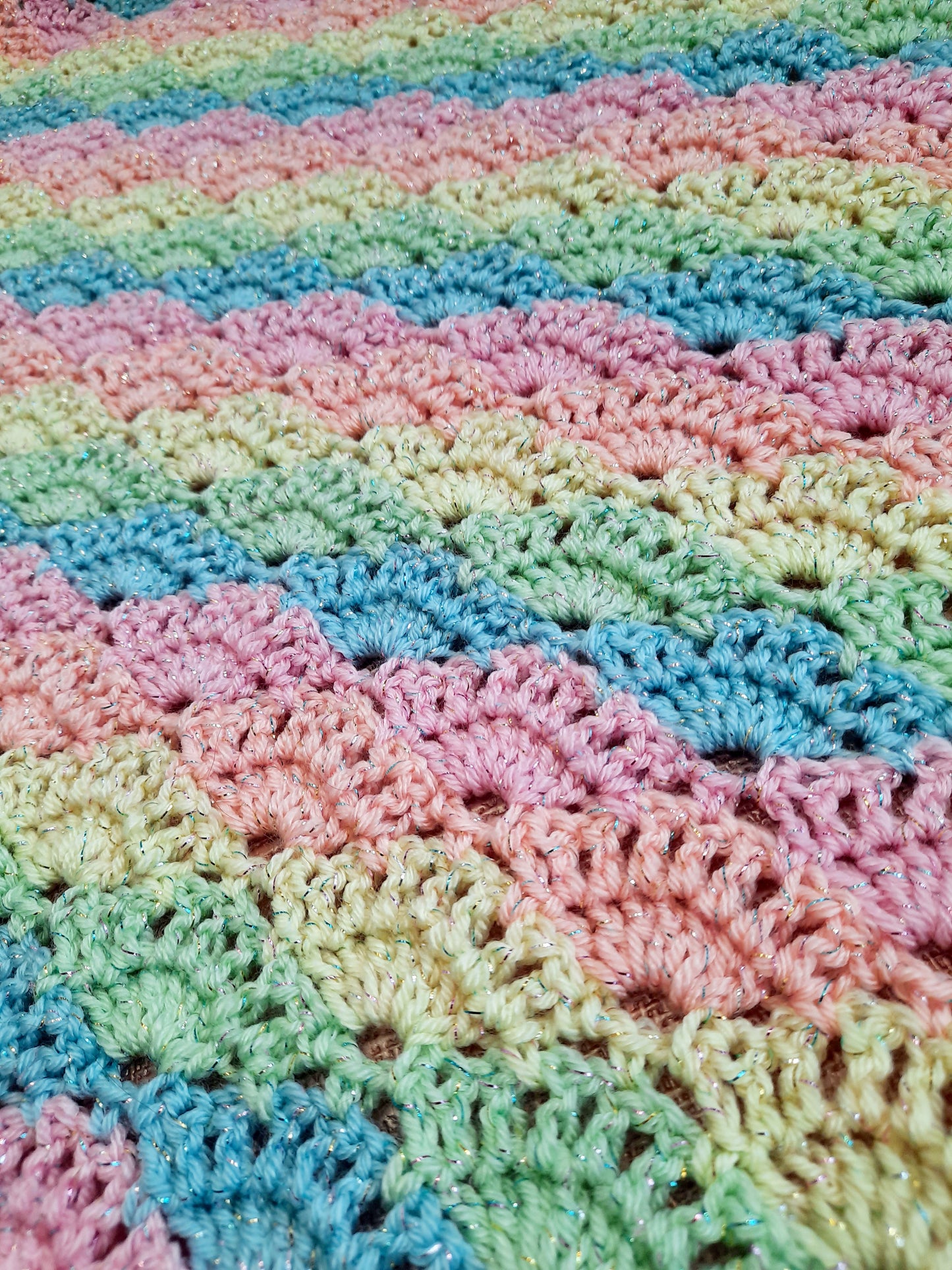 Large Shell Stitch Crochet Blanket Kit (Naztazia.com)