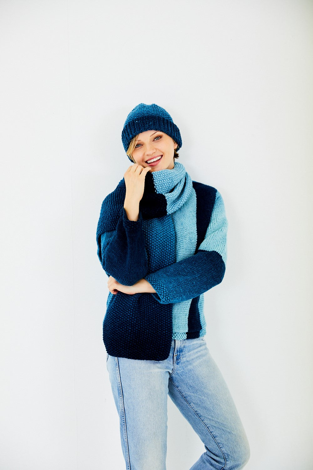 Stylecraft Horizon Chunky Pattern 10188 Knit Sweater, Hat and Scarf