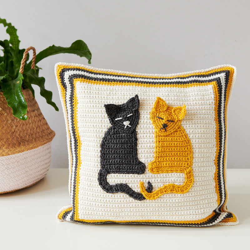 Animal Granny Squares Crochet Book by Leonie Morgan
