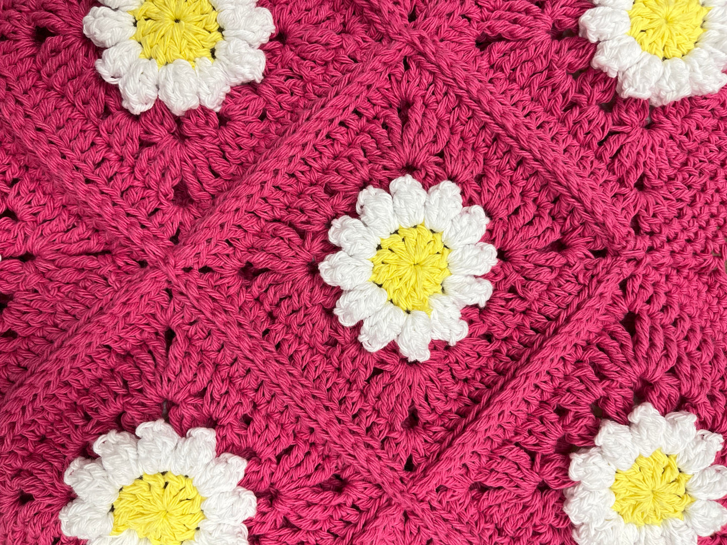 Crochet Daisy Granny Square Bag, Yarn Kit and Pattern!