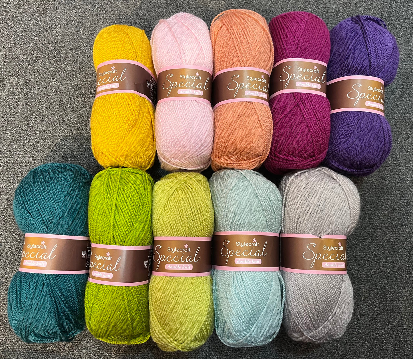 Attic 24 Flowerpress Blanket Yarn Kit