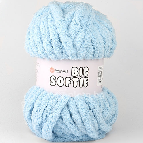 Yarn Art Big Softie 250g 749 Blue