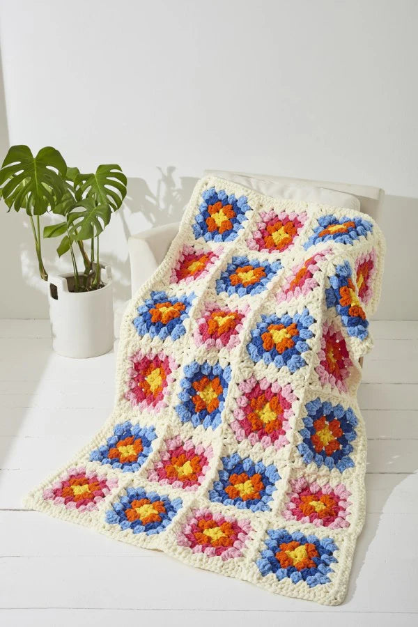 King Cole Warm & Toastie Pattern 6234 (Crochet)