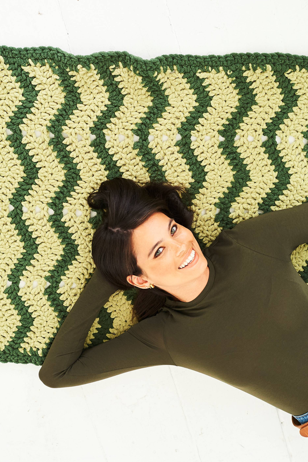 Stylecraft Soft & Cosy Crochet Blanket Pattern 10279