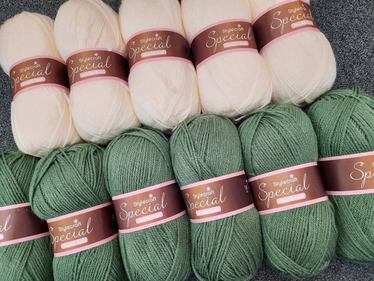 Yarnspirations Crochet Evergreen Mosaic Blanket Kit