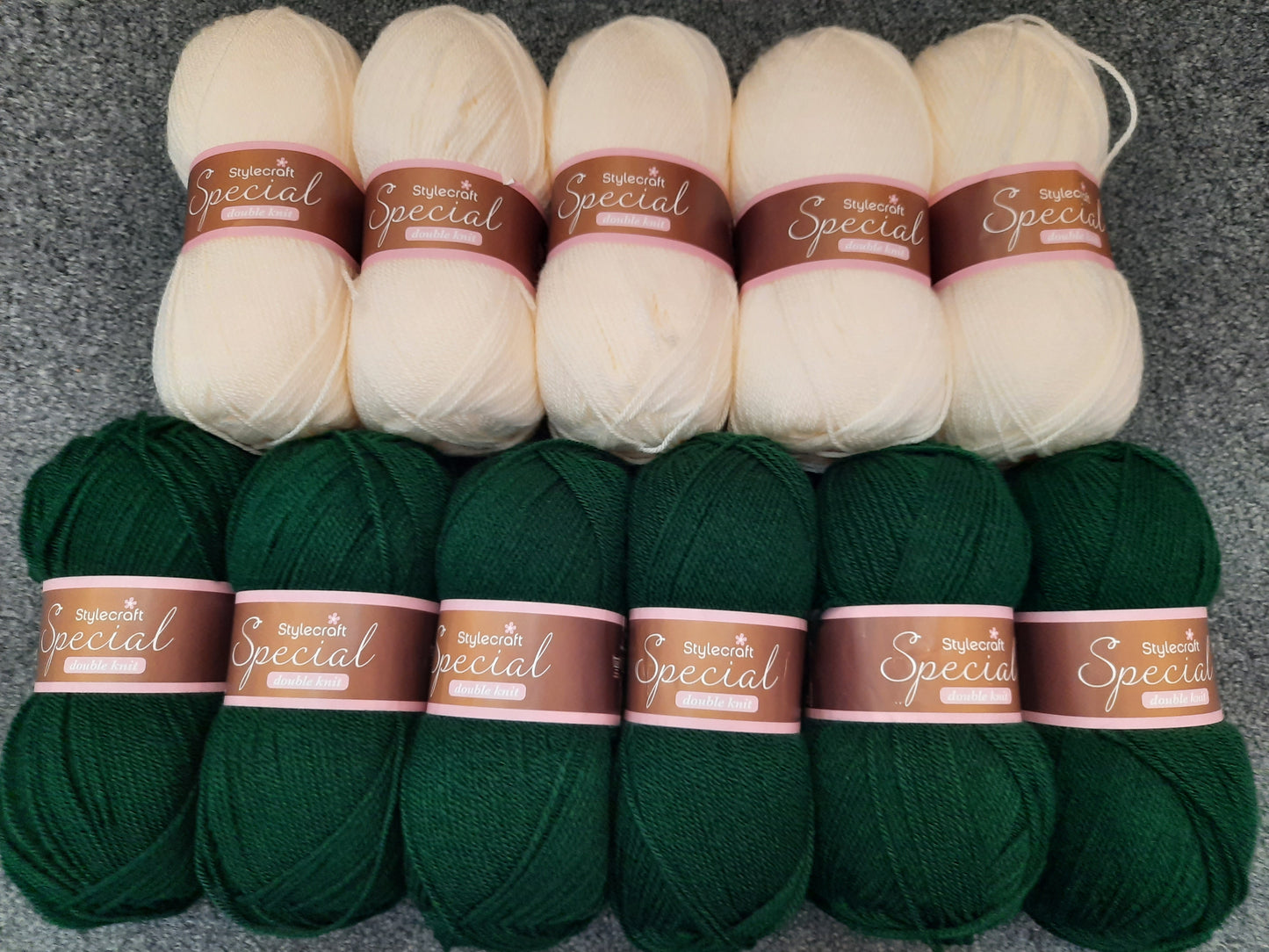 Yarnspirations Crochet Evergreen Mosaic Blanket Kit