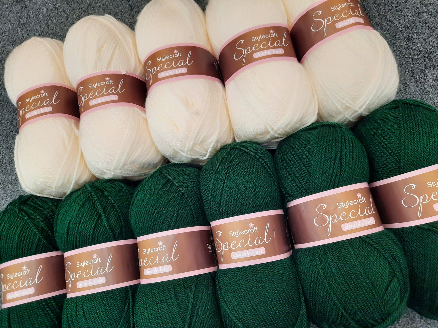 Yarnspirations Crochet Evergreen Mosaic Blanket Kit