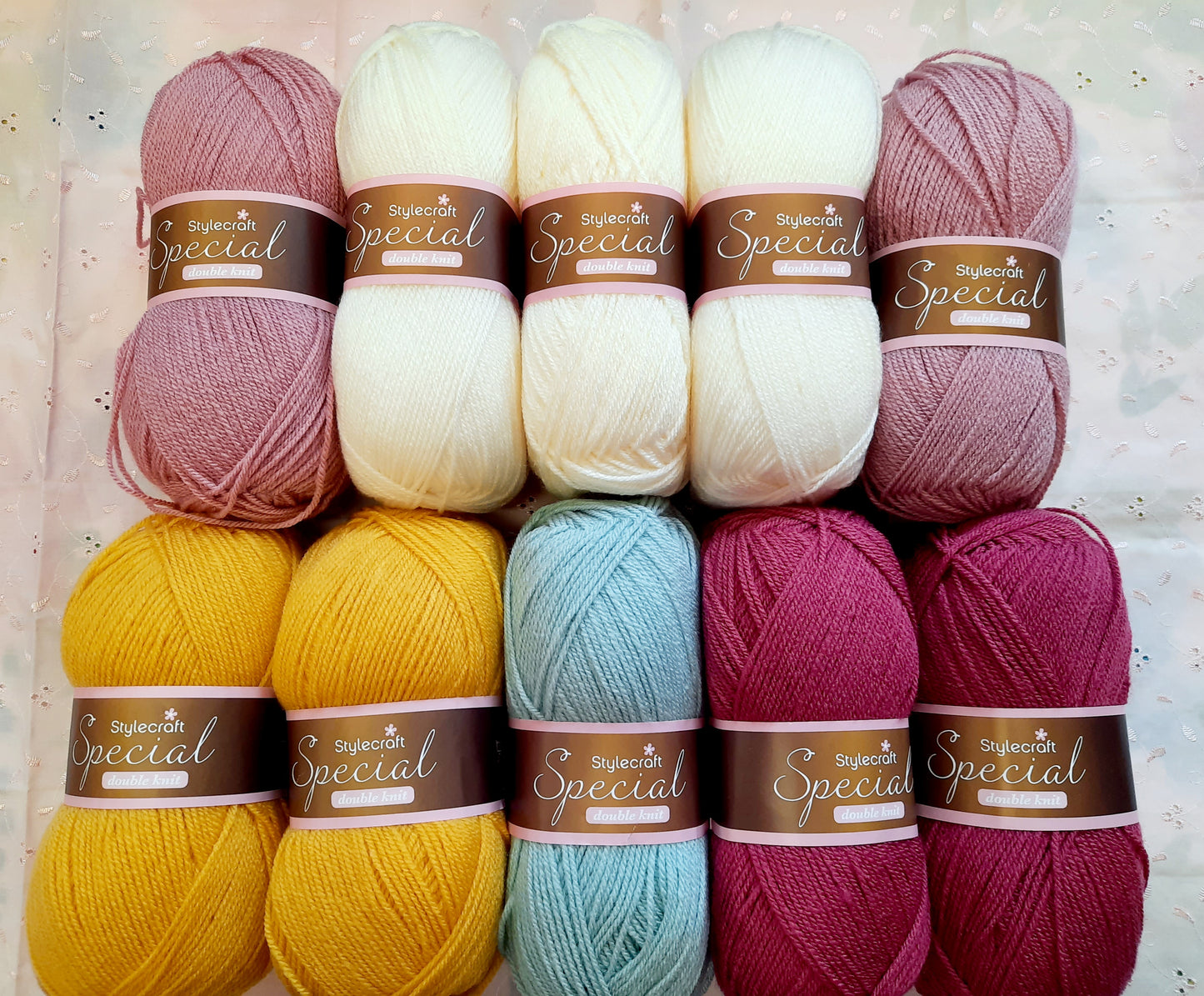 **NOW AVAILABLE!** Woman's Weekly Country Kitchen Charm Yarn Kit