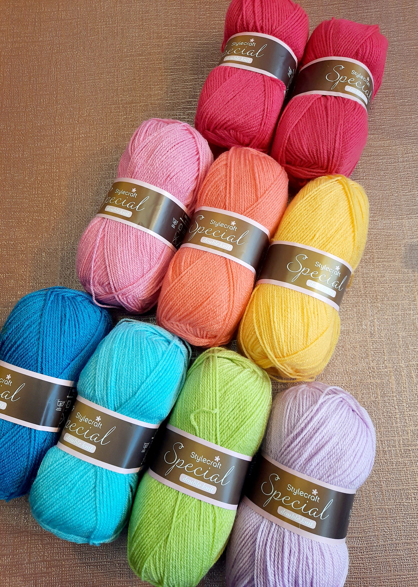 Drops Design Rainbows End Crochet Kit